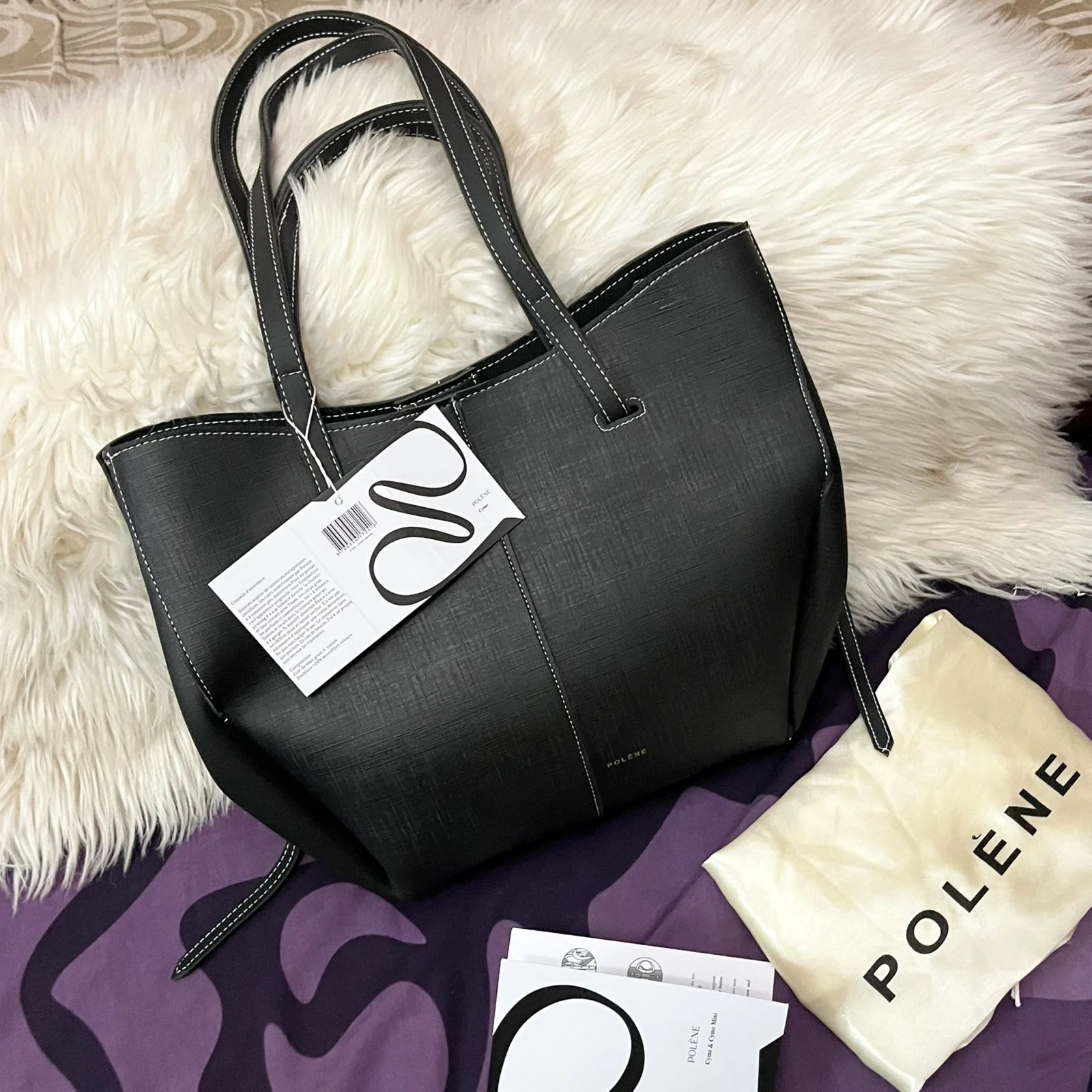 Cyme - Black